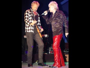 Graham Russell (left) and Russell Hitchcock of Air Supply