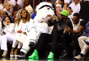 Serena Williams, Spurs Mascot and Usain Bolt