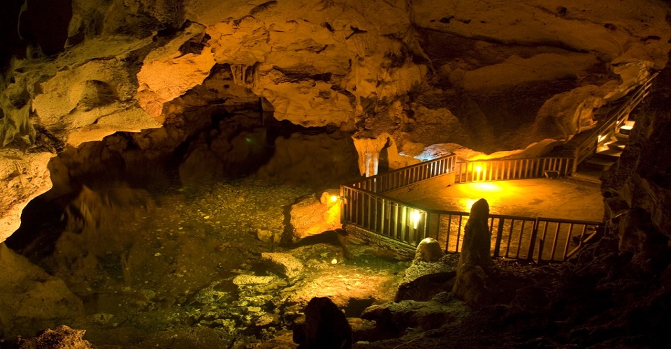Green Grotto Caves Jamaica, traced back to the Arawak Indians.