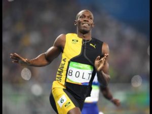 Usain Bolt crusing to Gold in 100m