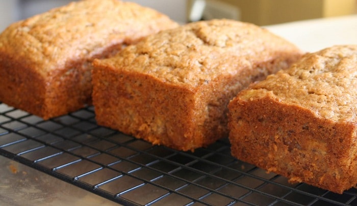 jamaican banana bread loaves 