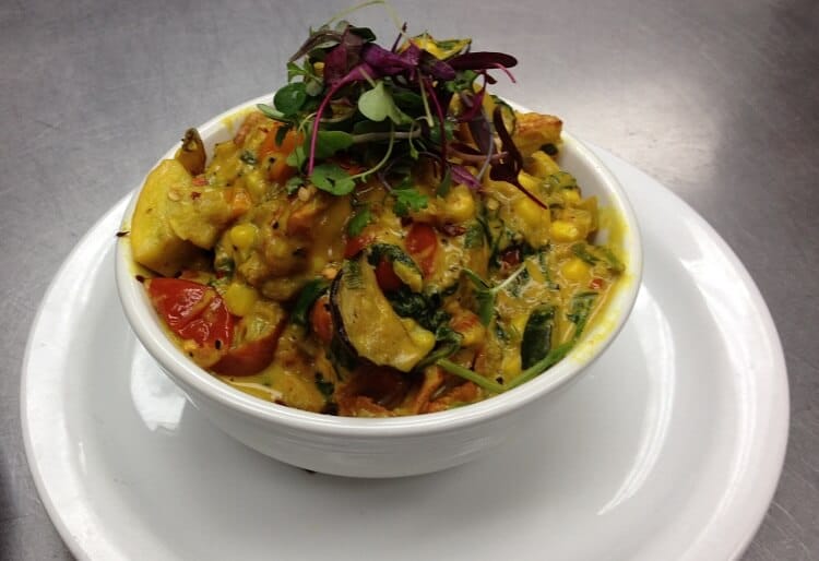 Jamaican Chicken CURRY BOWL served at DW Bistro, one of the Jamaican restaurant in Las Vegas